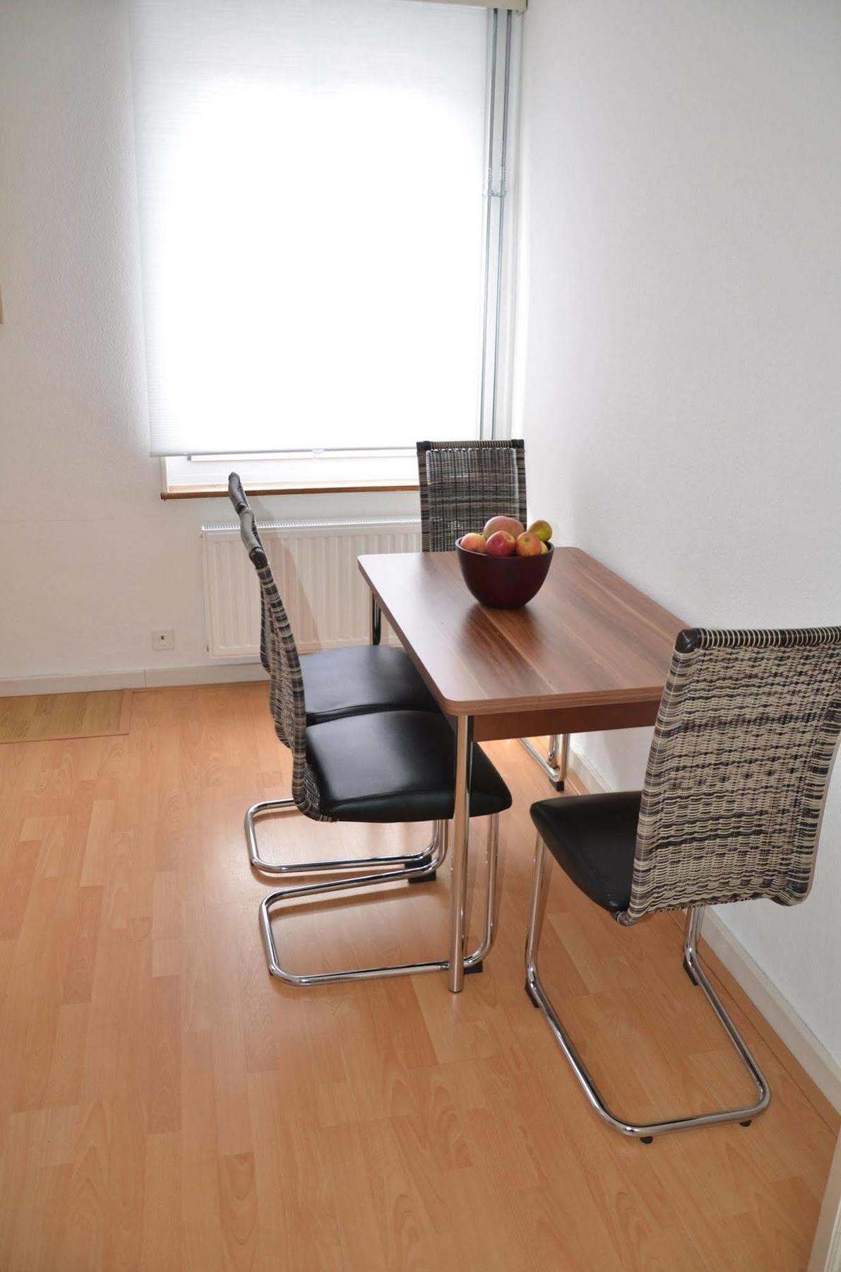 Apartment Rent A Eptingerstrasse - Self Check-in *