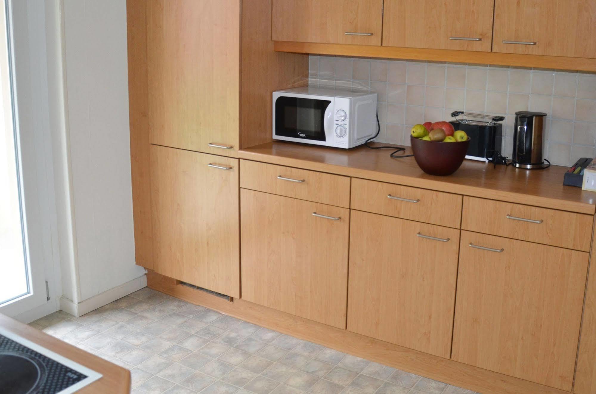 Apartment Rent A Eptingerstrasse - Self Check-in